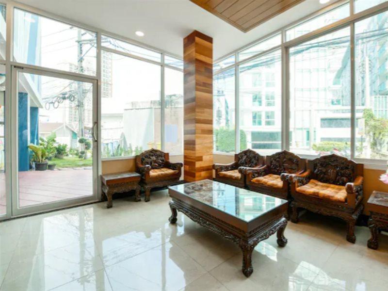 Hotel Super Oyo 458 Nakorn Siam Boutique Pattaya Exterior foto