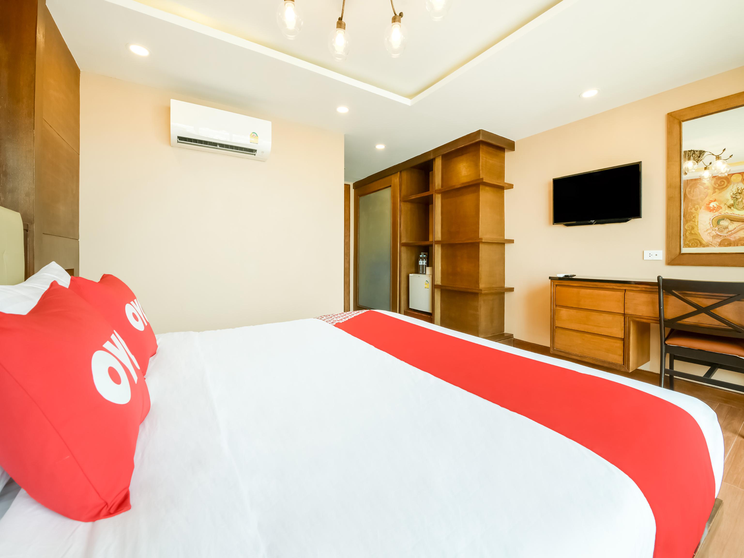 Hotel Super Oyo 458 Nakorn Siam Boutique Pattaya Exterior foto