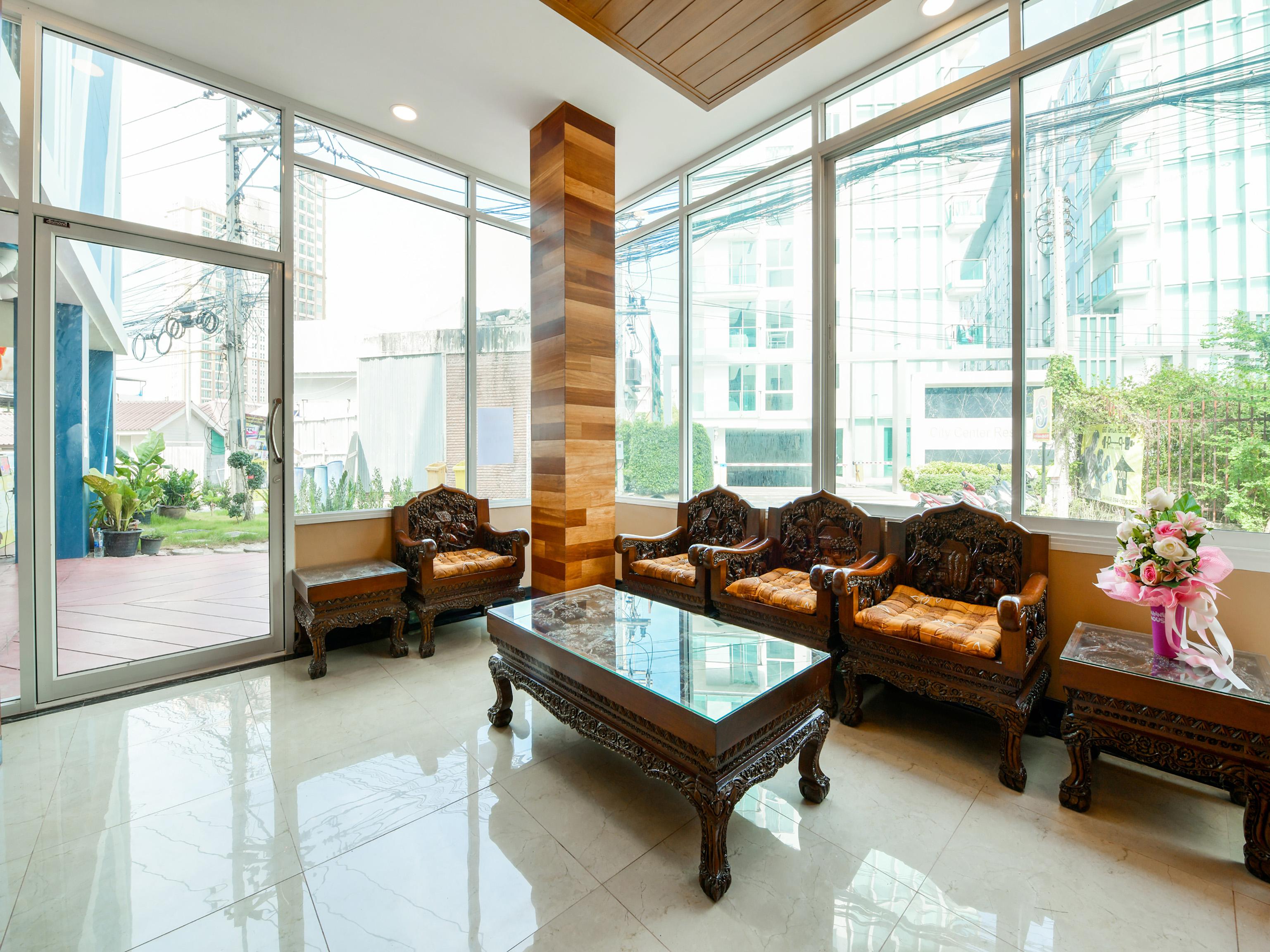 Hotel Super Oyo 458 Nakorn Siam Boutique Pattaya Exterior foto