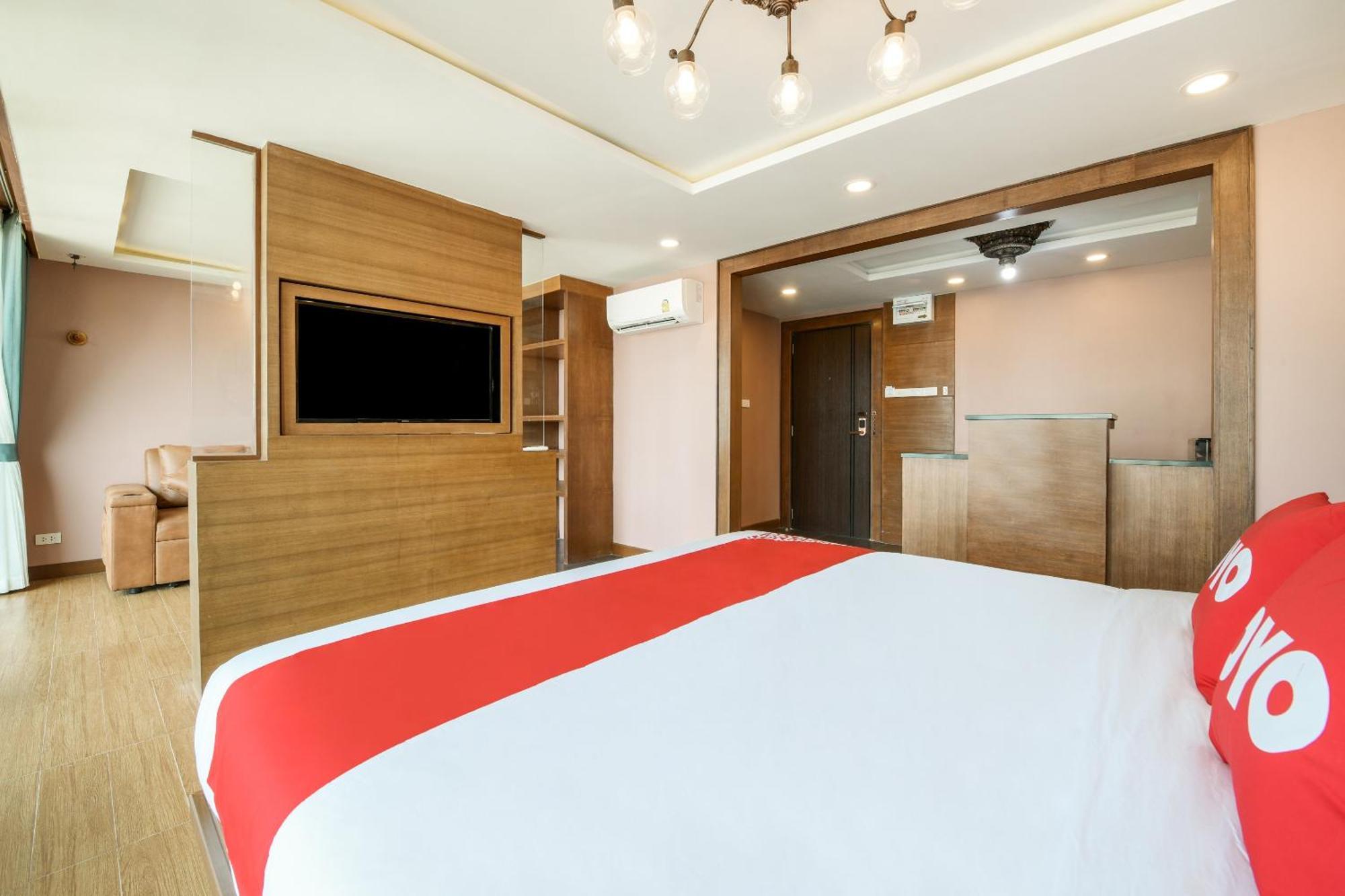 Hotel Super Oyo 458 Nakorn Siam Boutique Pattaya Exterior foto